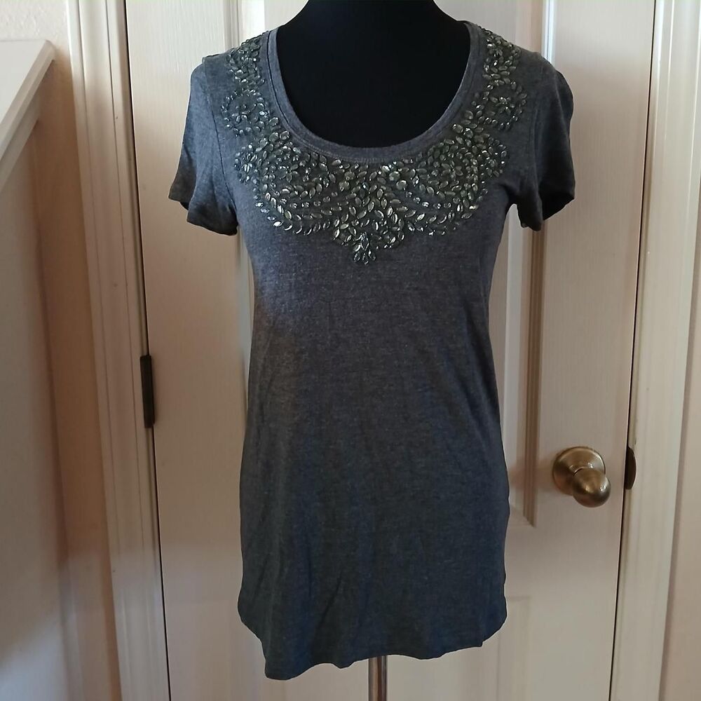 Grey Banana Republic short-sleeve top mcbling beaded collar S Indie Y2K style